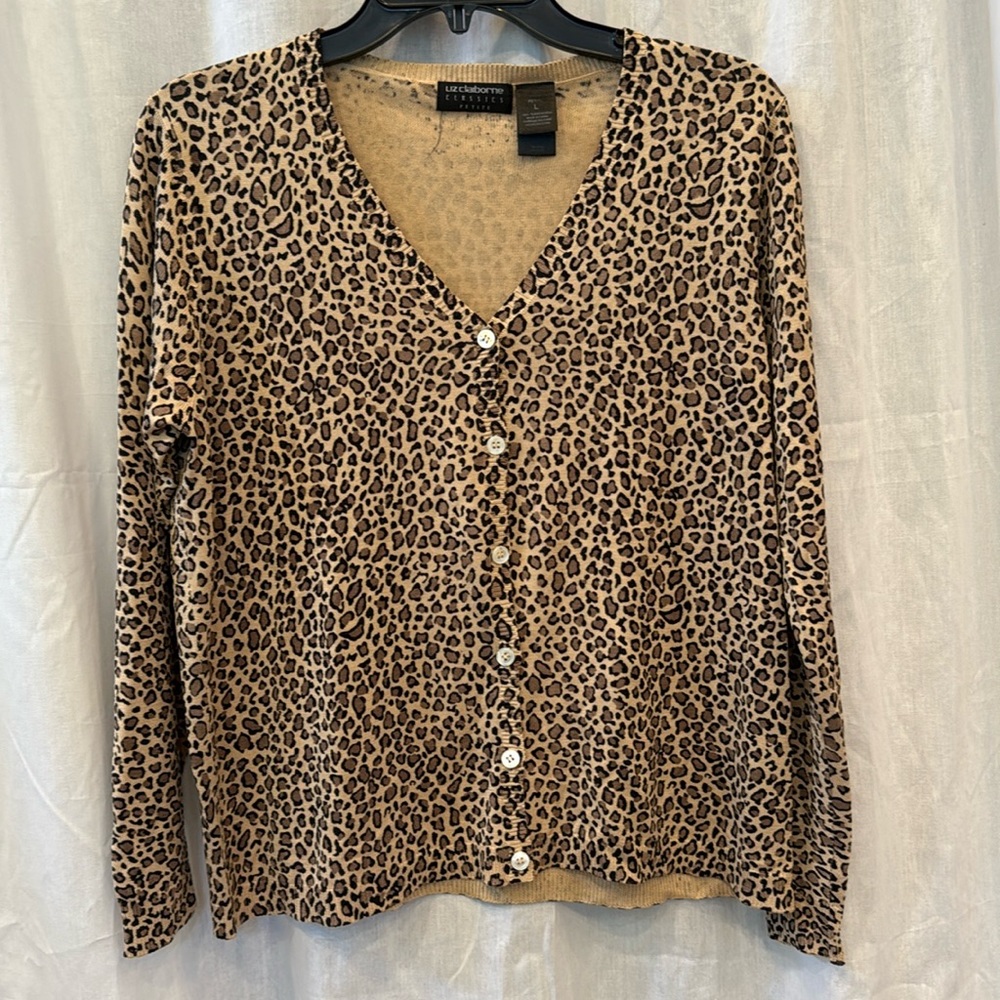 Liz Claiborne 100% Silk Knit Leopard Print V-Neck Long Sleeve Cardigan Size LP - Picture 1 of 3